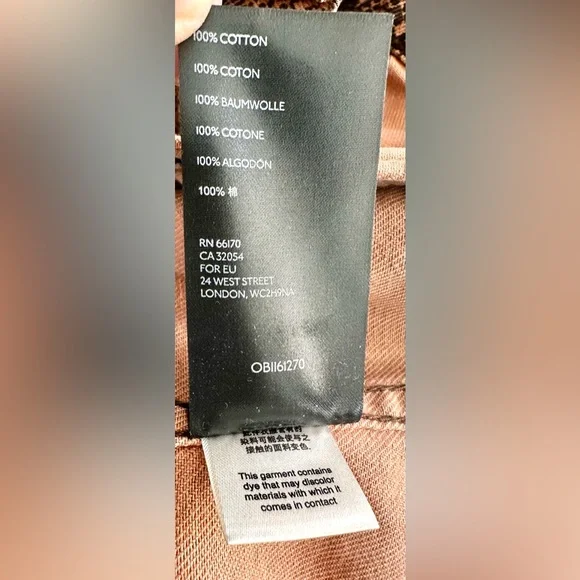 Free People Women’s snakeskin Printed Trucker
Denim Jacket - Picture 13 of 13